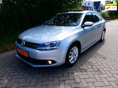 Volkswagen Jetta - 1.2 TSI 105pk Leder Navi Schuifdak Clima Trekhaak EXPORT