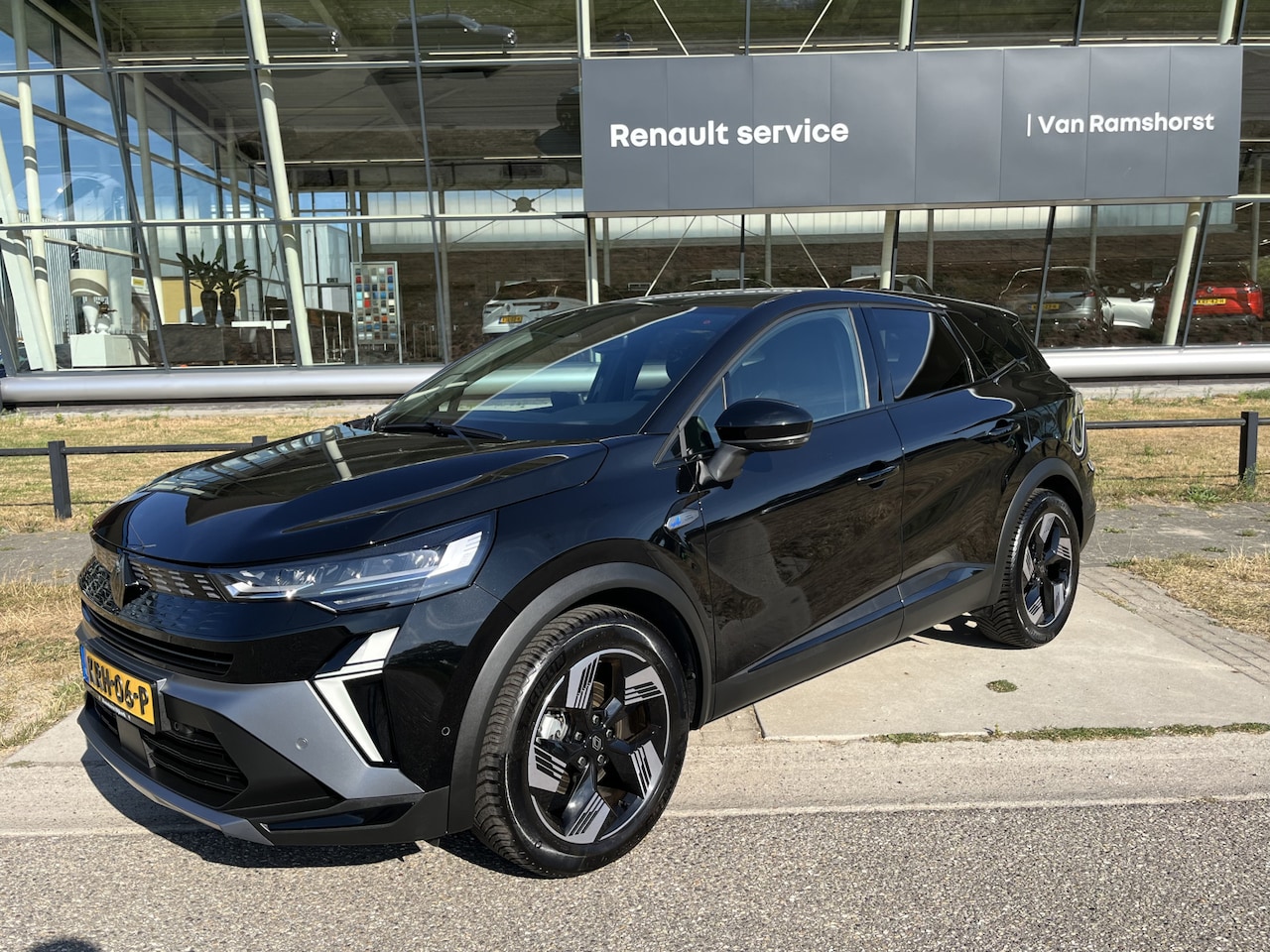 Renault Symbioz - 1.8 E-Tech full hybrid 160 esprit Alpine Trekhaak Panoramadak - AutoWereld.nl