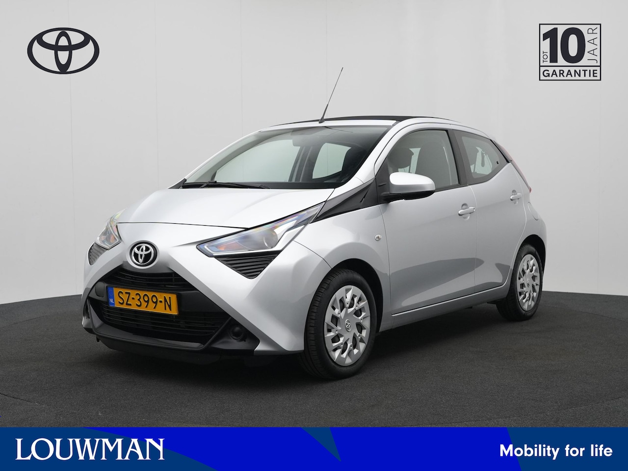 Toyota Aygo - 1.0 VVT-i x-play cabrio 1.0 VVT-i x-play Cabrio Top - AutoWereld.nl