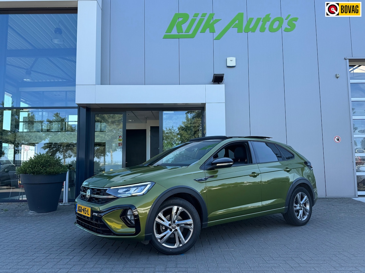 Volkswagen Taigo - 1.0 TSI R-Line - Pano - 1E Eigenaar * DSG - AutoWereld.nl