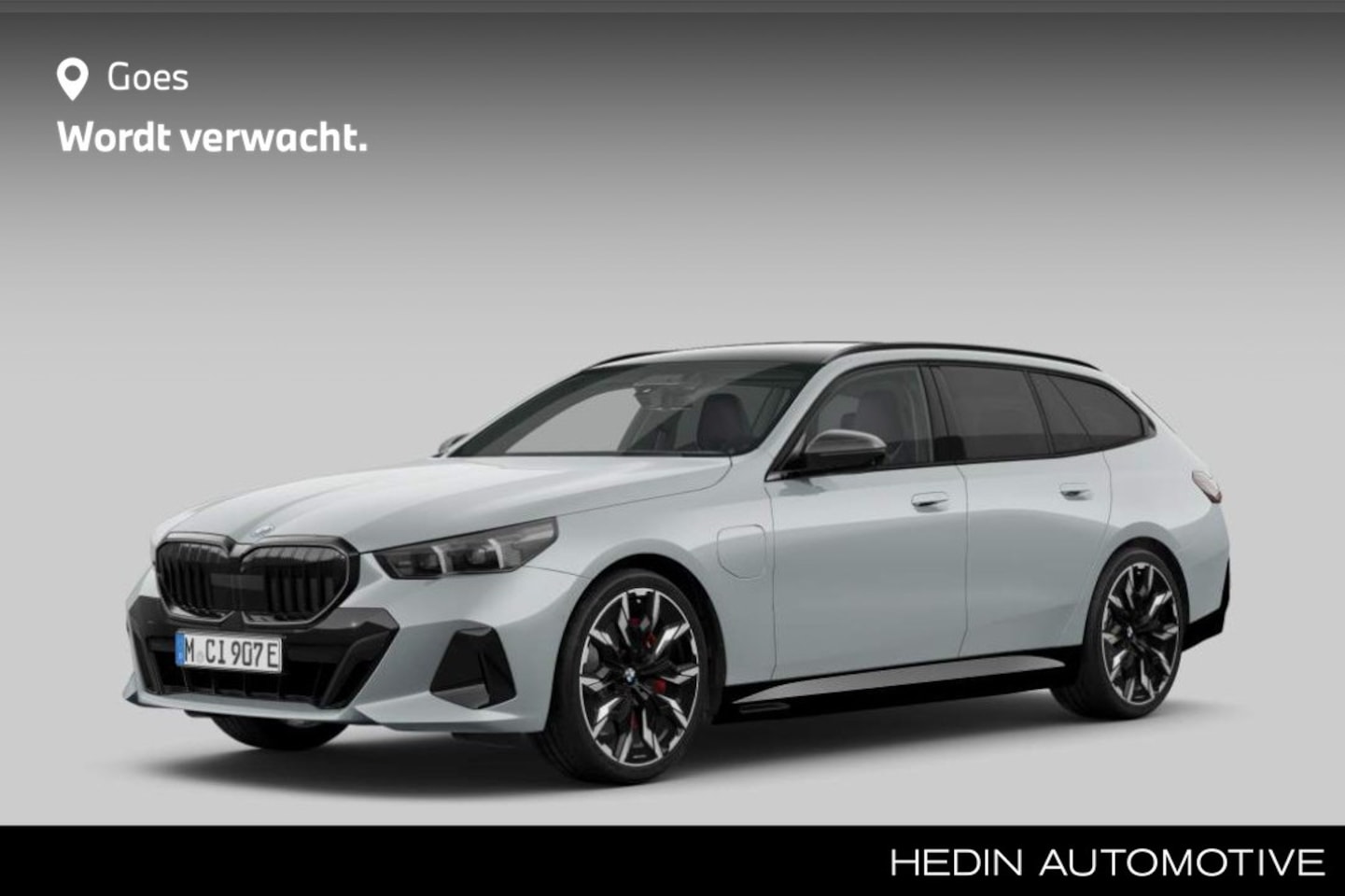 BMW 5-serie Touring - 550e xDrive | M-Sport Stoelen | Adaptief M-Onderstel | Panorama Dak | Bowers & Wilkins Aud - AutoWereld.nl