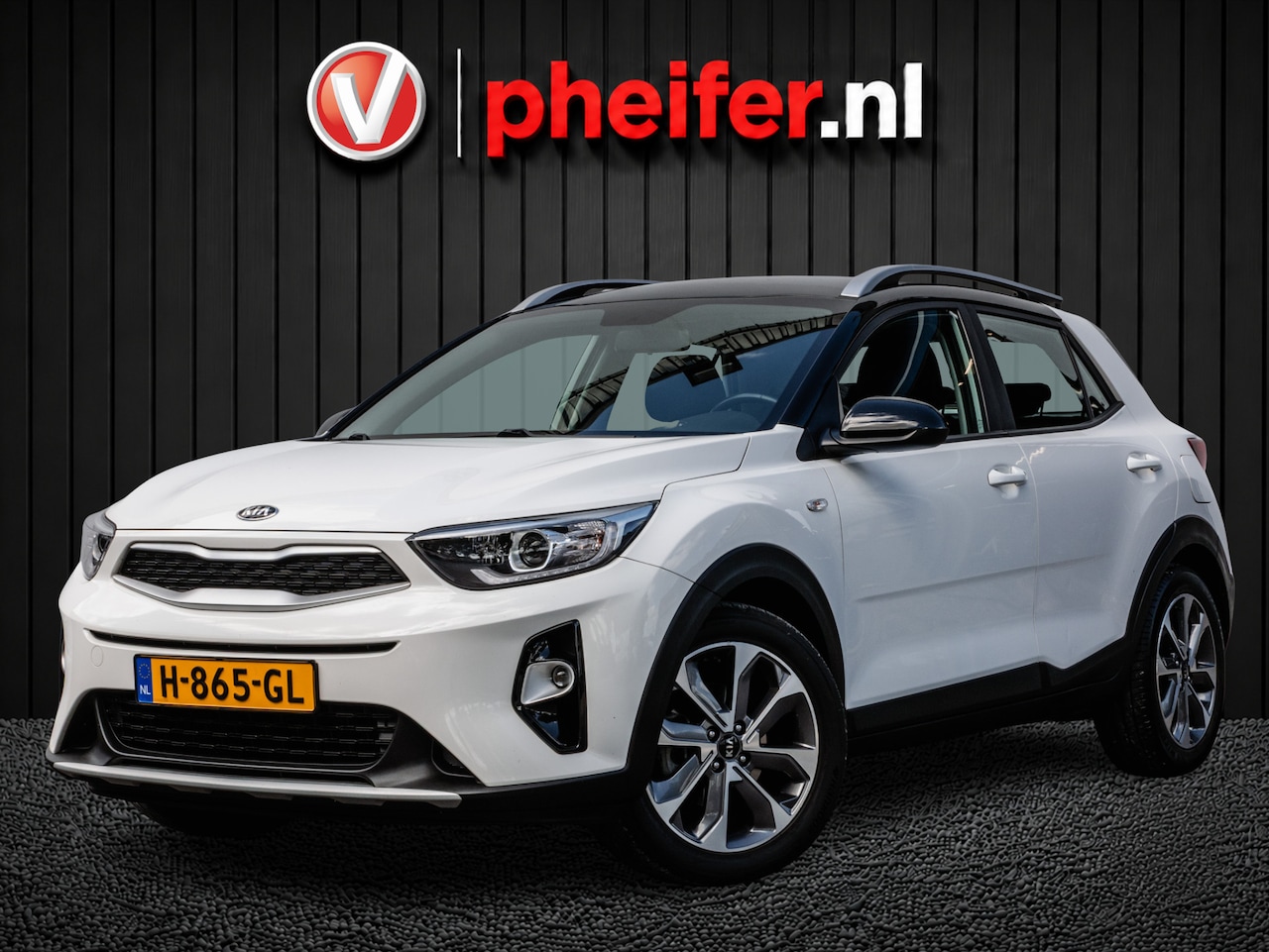 Kia Stonic - 1.0 T-GDi DynamicLine Trekhaak/ Camera/ Navigatie/ Carplay/ 17" lmv/ Cruise control/ Airco - AutoWereld.nl