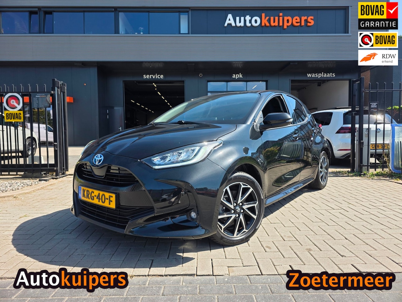 Toyota Yaris - 1.5 Hybrid Business Plus | Met o.a. cruise, climate, AppleCarPlay/AndroidAuto, achteruitri - AutoWereld.nl