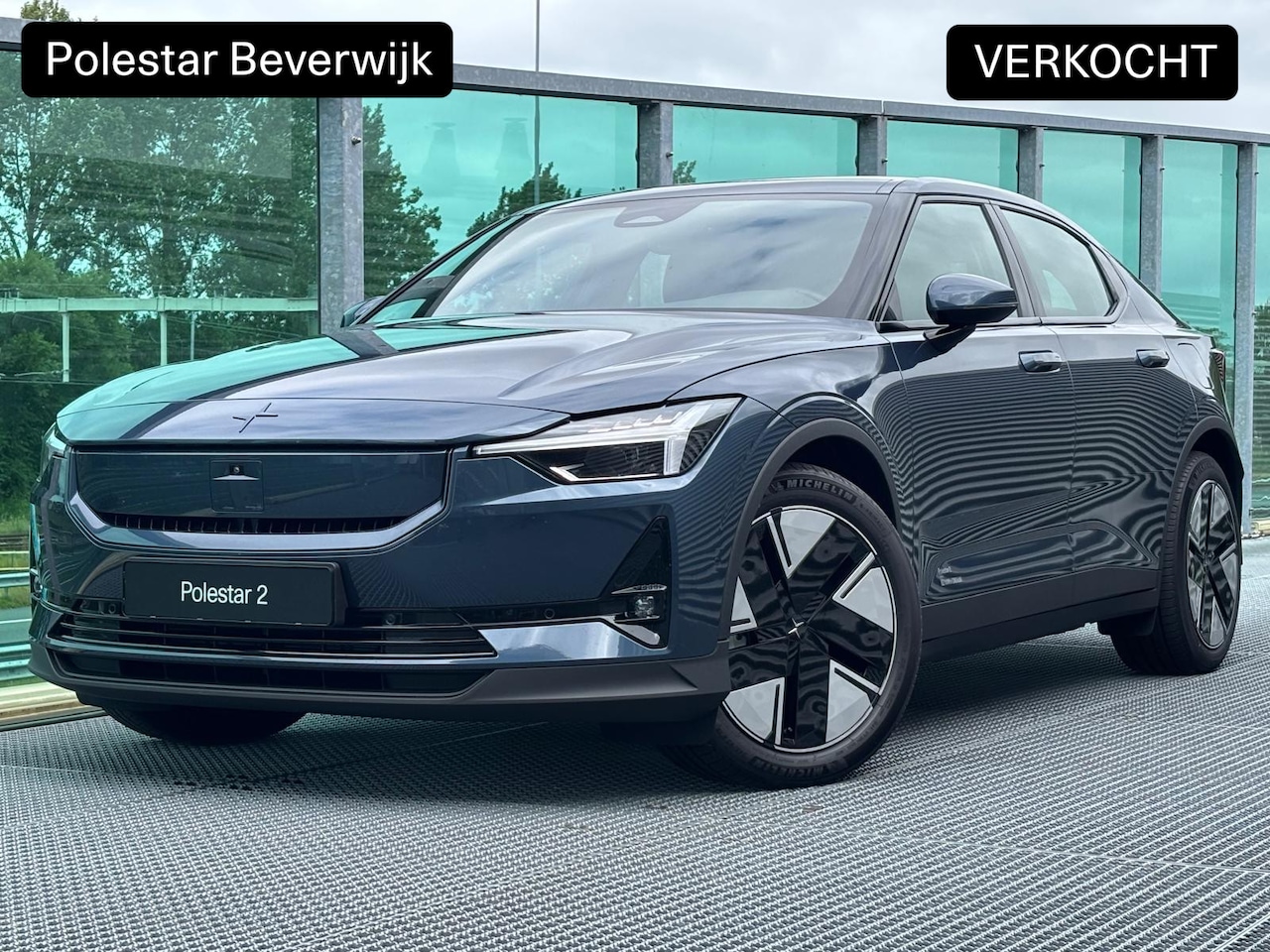 Polestar 2 - Long Range Dual Motor 82 kWh / Pano. dak / Voor+achter+stuur verwarmd / Elek. verstelbare - AutoWereld.nl
