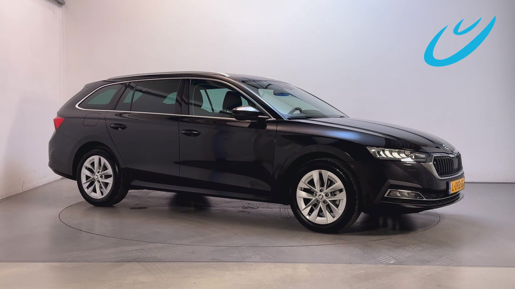 Skoda Octavia Combi - 1.0 TSI 110pk Style Stoelverwarming Virtual Cockpit Navigatie App-Connect - AutoWereld.nl