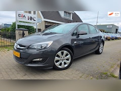 Opel Astra - 1.4 Turbo Business+