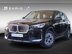 BMW iX1 - xDrive30 | Achteruitrijcamera | Stoelverwarming