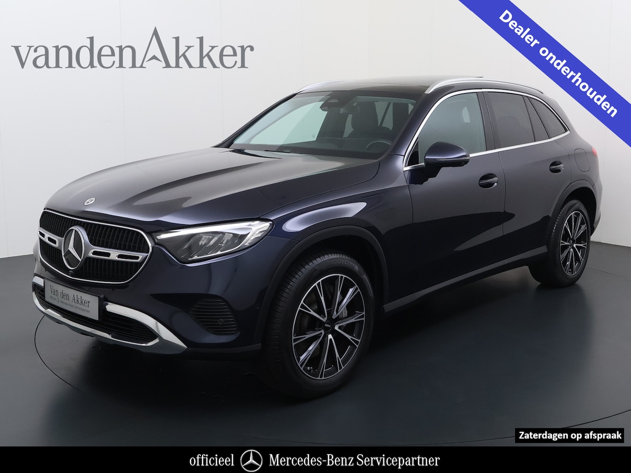 Mercedes-Benz GLC-klasse - 300e 4Matic // Trekhaak // Panoramadak // 360 Camera // Distronic // GRATIS Winterbandense - AutoWereld.nl