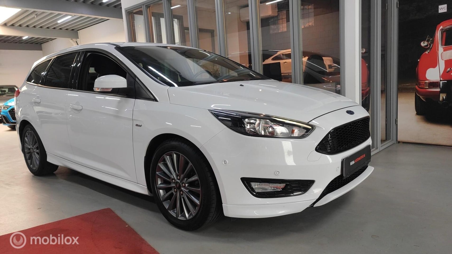 Ford Focus Wagon - 1.0 ST-Line 2017 CLIMATRONIC NAVIGATIE CRUISE VELGEN STOELVERW. TREKHAAK - AutoWereld.nl