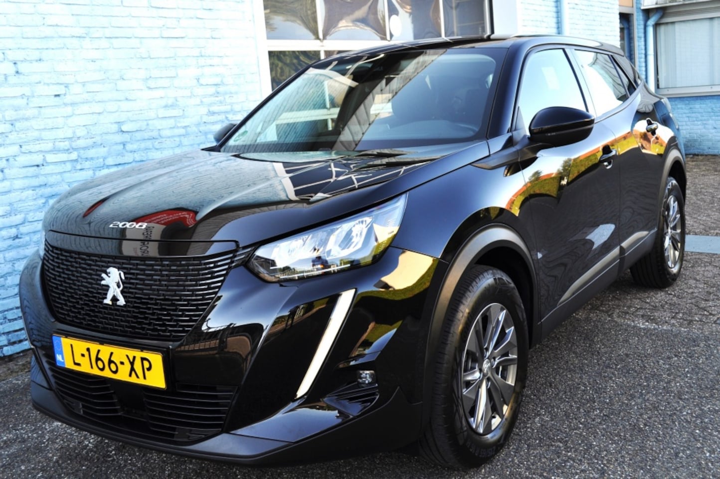 Peugeot 2008 - 1.2 Active-P Aut Nav Sv Pdc+cam Lmv LED - AutoWereld.nl