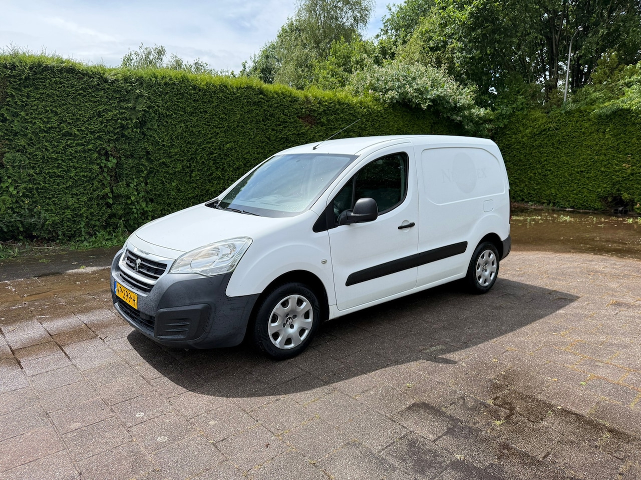 Peugeot Partner - 120 1.6 HDi 75 L1 XR 120 1.6 HDi 75 L1 XR - AutoWereld.nl