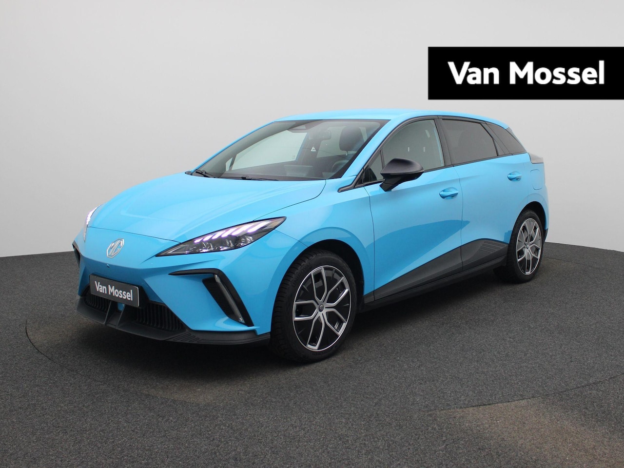 MG MG4 - Luxury Long Range 64 Kwh | Navi | Camera | Led Koplampen | Stoelverwarming | CarPlay | MG - AutoWereld.nl