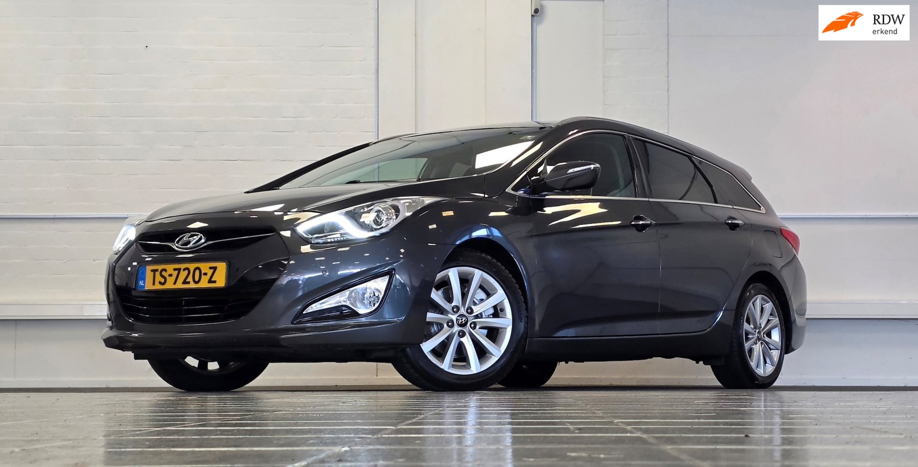 Hyundai i40 Wagon - 1.6 GDI Blue Go! Edition 100% Onderhouden Trekhaak Leer - AutoWereld.nl