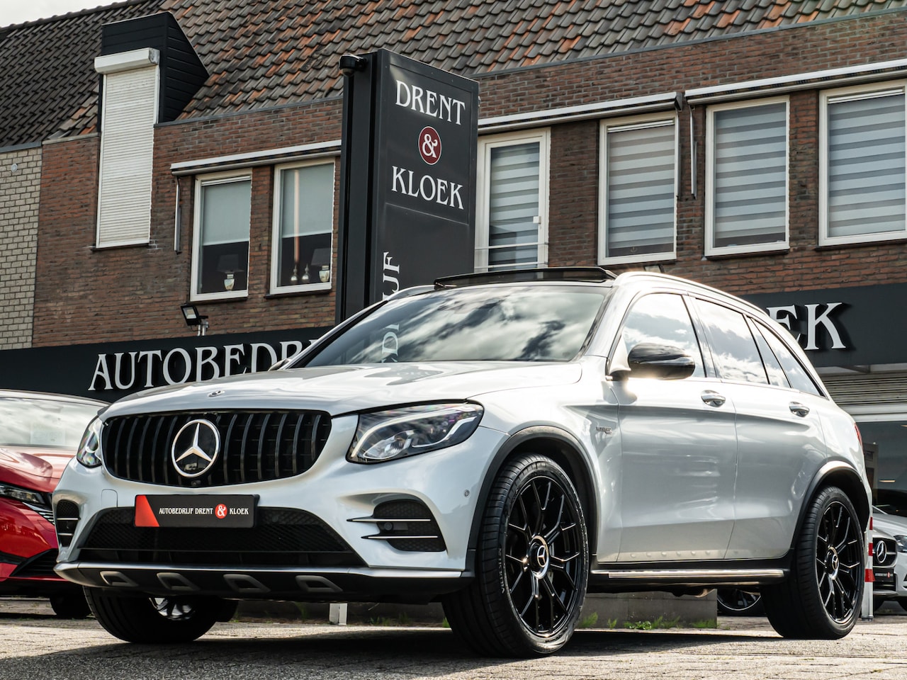 Mercedes-Benz GLC-klasse - AMG 43 4MATIC PANO 360 CAMERA 21 INCH HUD MEMORY STOEL BOMVOL!! - AutoWereld.nl
