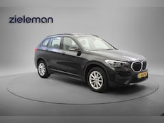 BMW X1 - SDrive18i Business Editon Plus - Panorama, Camera, Navi