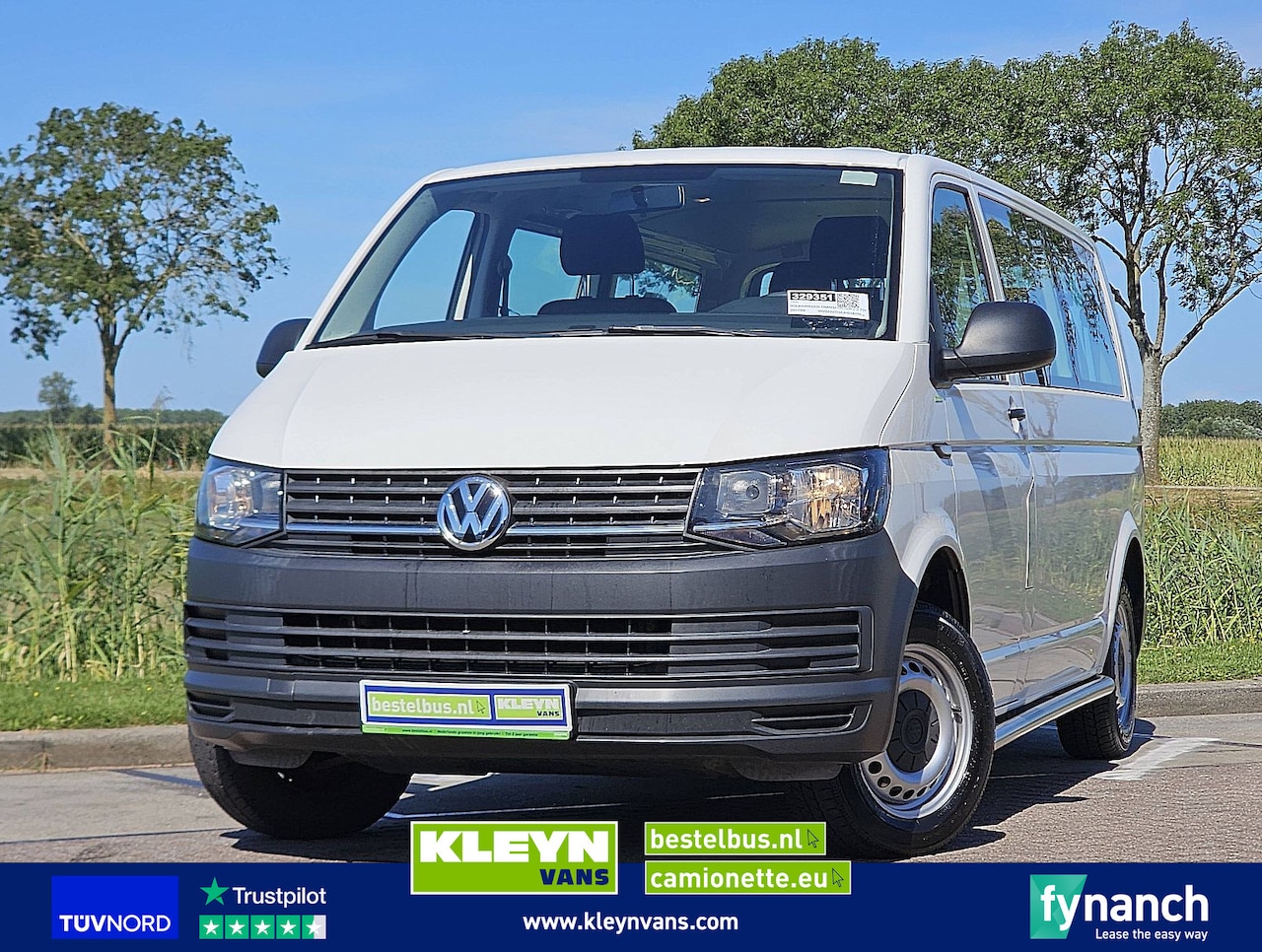 Volkswagen Transporter - 2.0 TDI L2H1 Combi 9-pers AC - AutoWereld.nl