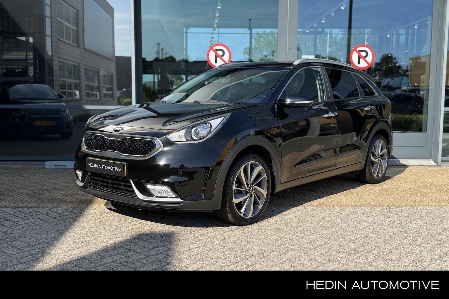 Kia Niro - 1.6 GDi Hybrid Design Edition | 18'' | Allseason banden | Schuif-kanteldak | Navigatie | - AutoWereld.nl