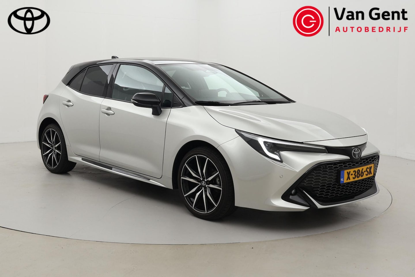 Toyota Corolla - Hybrid 140 GR Sport | Dodehoek detectie | Stoelverwarming | Apple Carplay / Android Auto | - AutoWereld.nl