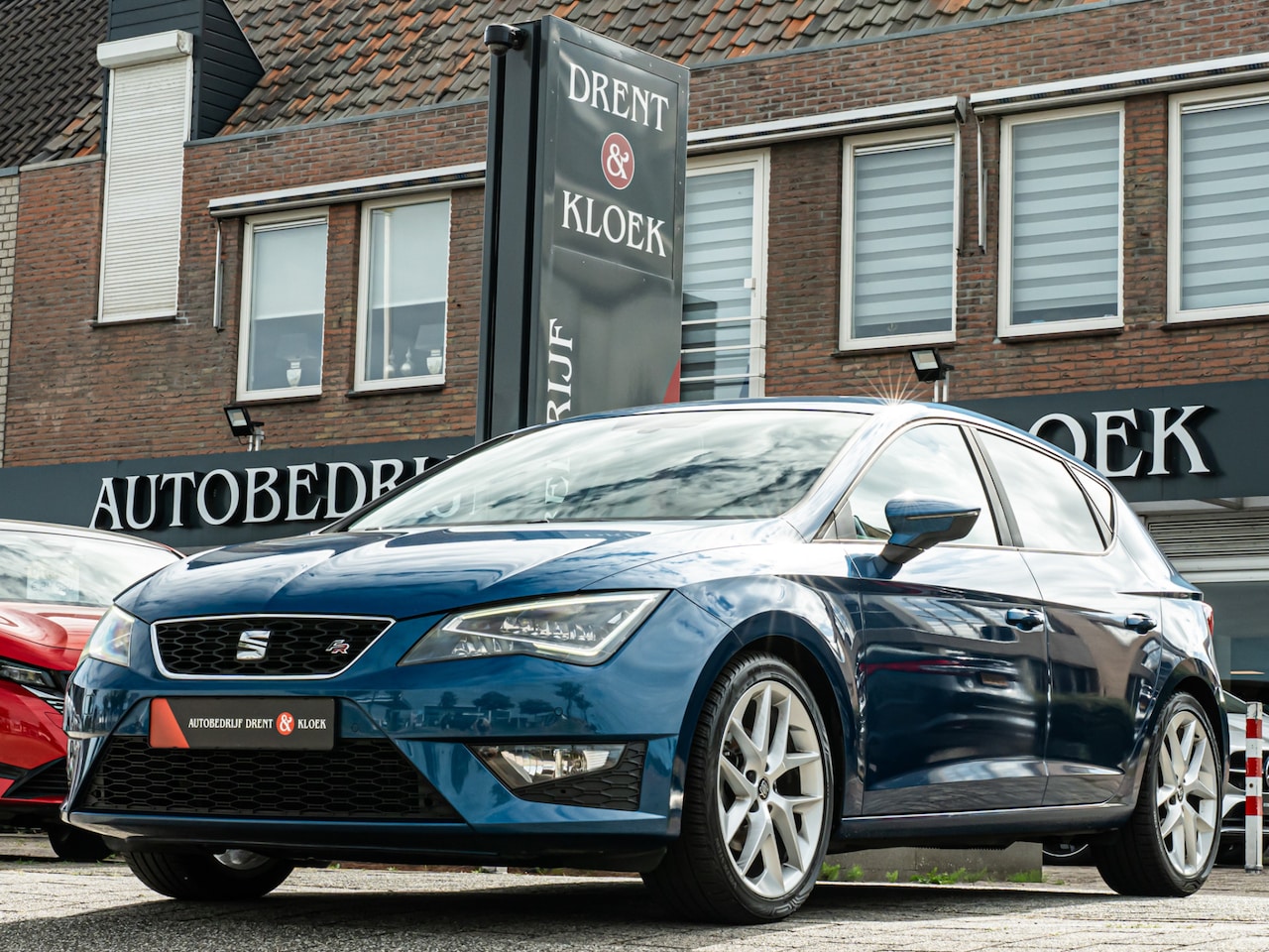 SEAT Leon - 1.4 TSI FR Dynamic ORG NL 18 INCH CRUISE PDC PRIVACY GLASS - AutoWereld.nl
