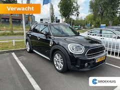 MINI Countryman - 1.5 Cooper S E ALL4 Chili | Dealer onderhouden | Panoramadak | Sportstoelen | Navigatie |