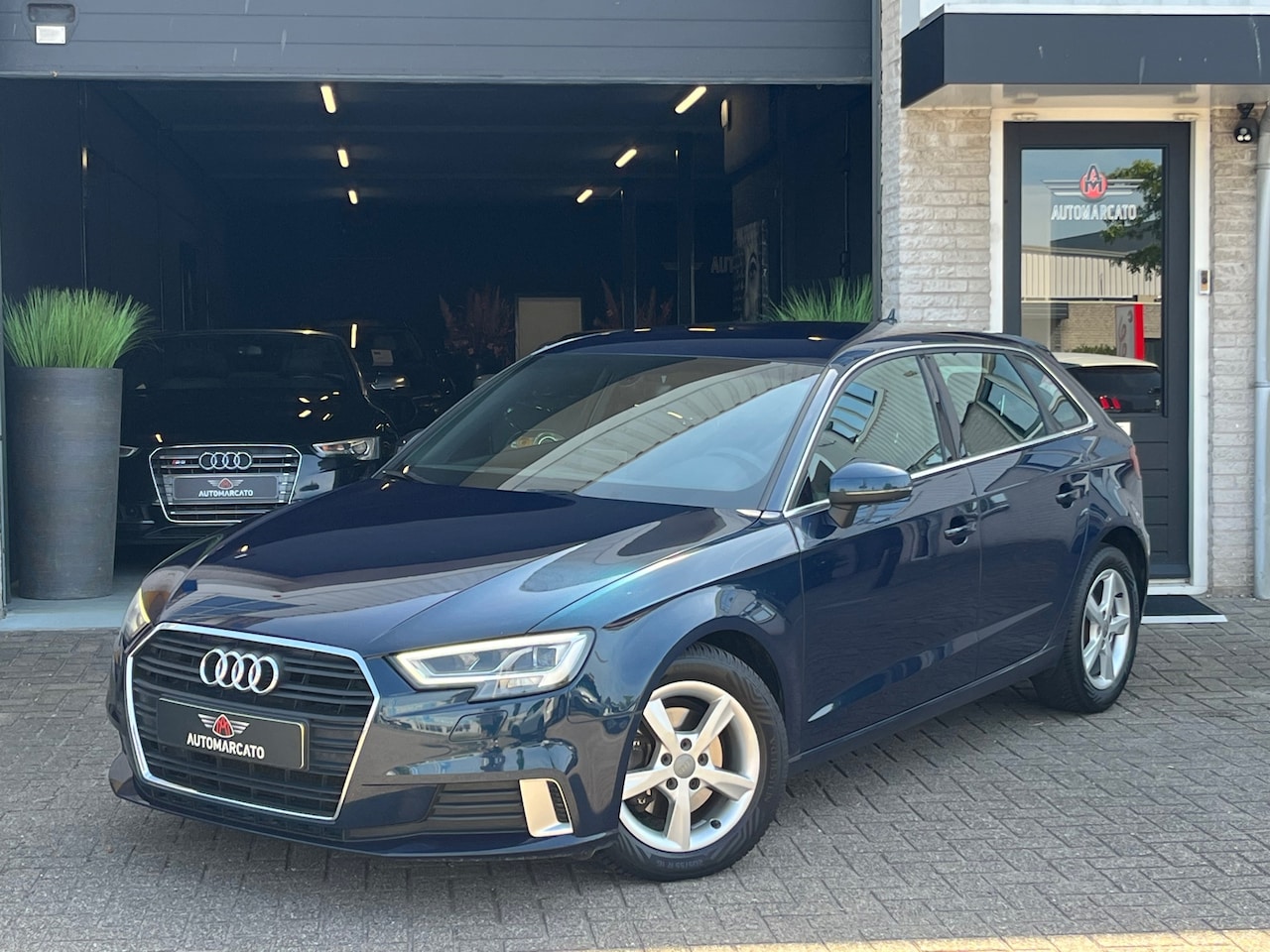Audi A3 Sportback - 1.0 TFSI Sport Lease Edition | Led koplampen | Sportstoelen | Navi | Cruise | Carplay | Cl - AutoWereld.nl