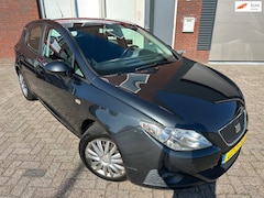 SEAT Ibiza - 1.4 Reference / Navi / 5DRS / Airco