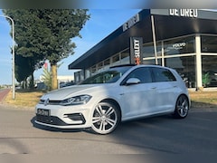 Volkswagen Golf - 1.5 TSI Highline Business R | R-LINE | PANO | WINTER |
