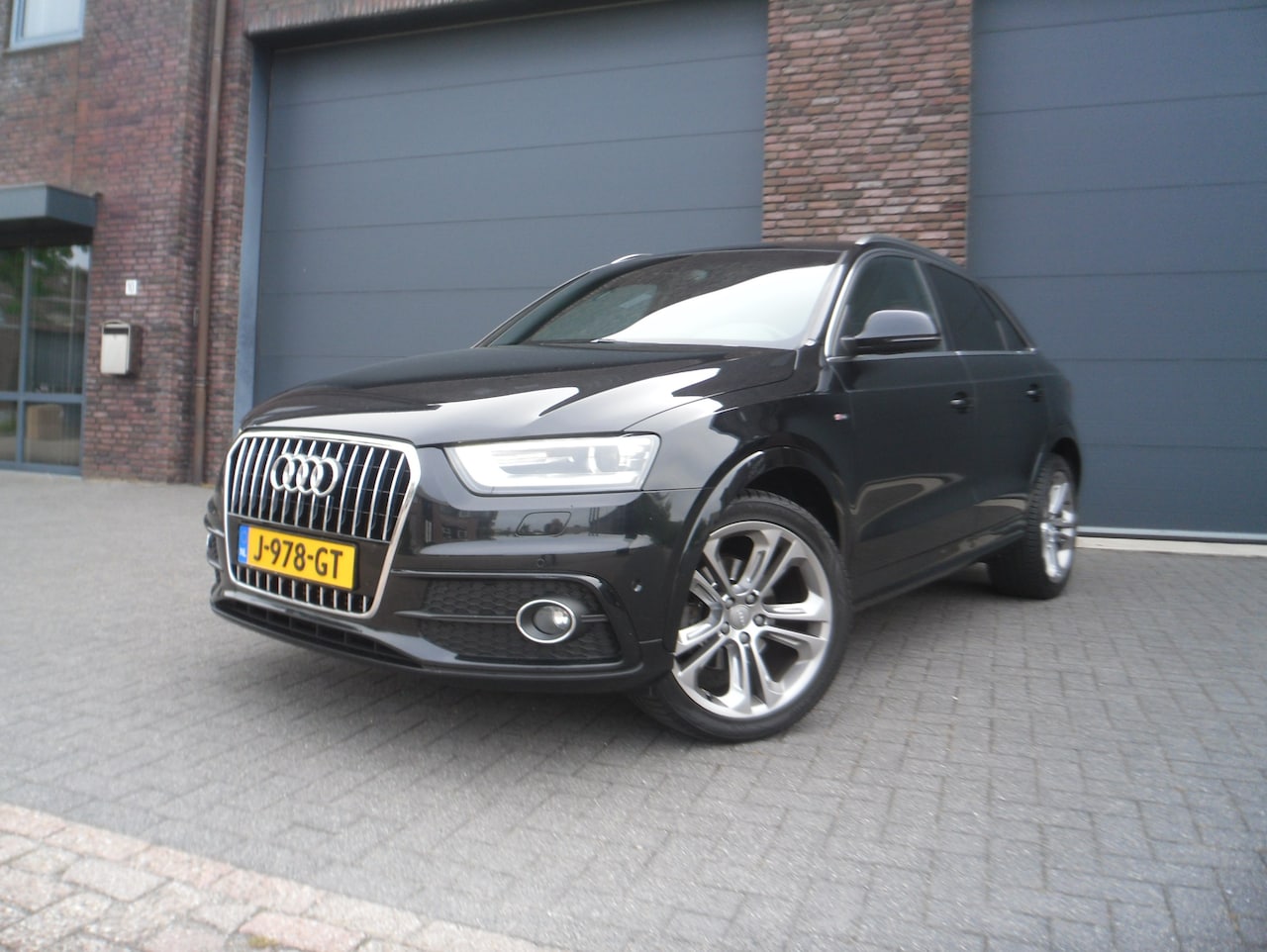 Audi Q3 - 2.0 TFSI quattro Pro Line Xenon Clima Cruise PDC - AutoWereld.nl