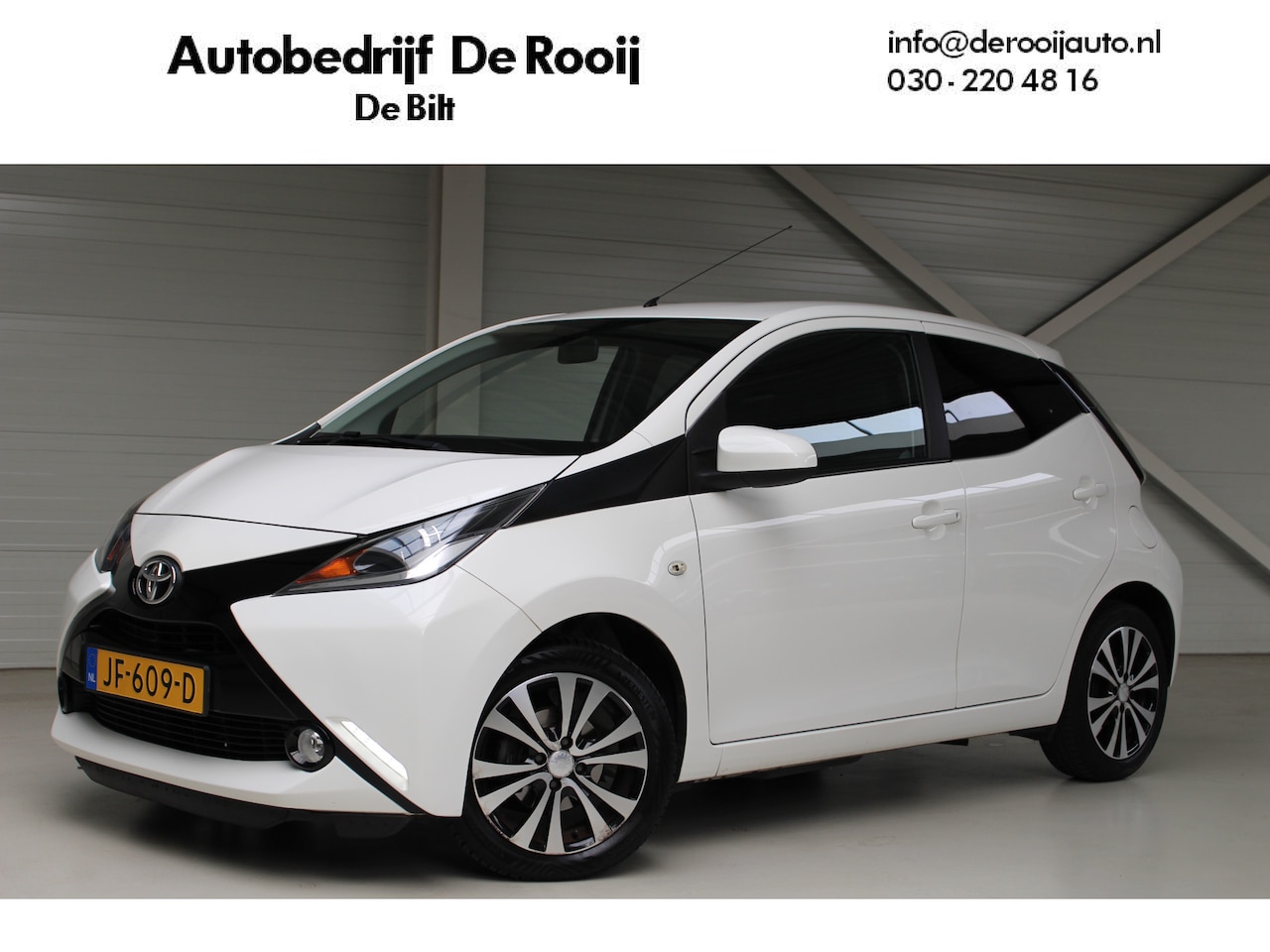 Toyota Aygo - 1.0 VVT-i x-sport 5-drs | Airco | Camera | All Season banden - AutoWereld.nl