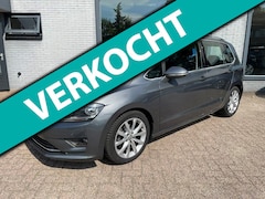 Volkswagen Golf Sportsvan - 1.2 TSI Connected Series | Massagestoel | org. wegklapbare trekhaak | Navi