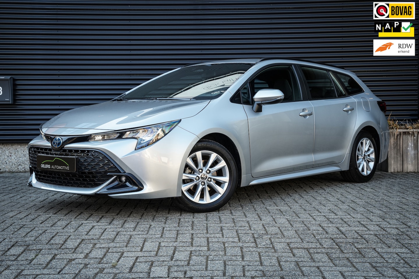 Toyota Corolla Touring Sports - Hybrid 140 Active | CarPlay | ACC | Clima | Camera | Metallic | Navi | Dealer ond. | - AutoWereld.nl