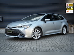 Toyota Corolla Touring Sports - Hybrid 140 Active | CarPlay | ACC | Clima | Camera | Metallic | Navi | Dealer ond. |
