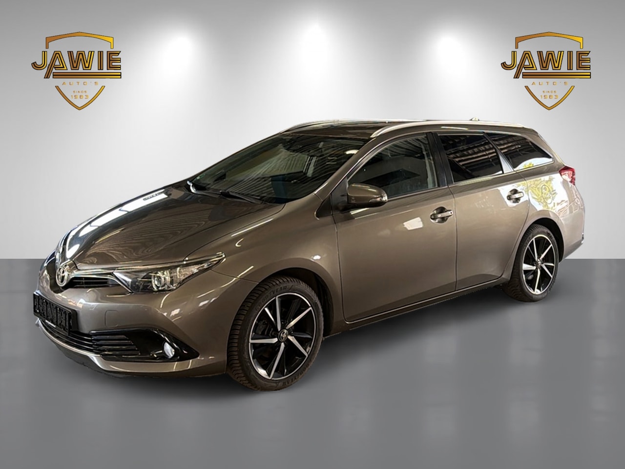 Toyota Auris Touring Sports - 1.2T Dynamic NIEUW STAAT - AutoWereld.nl