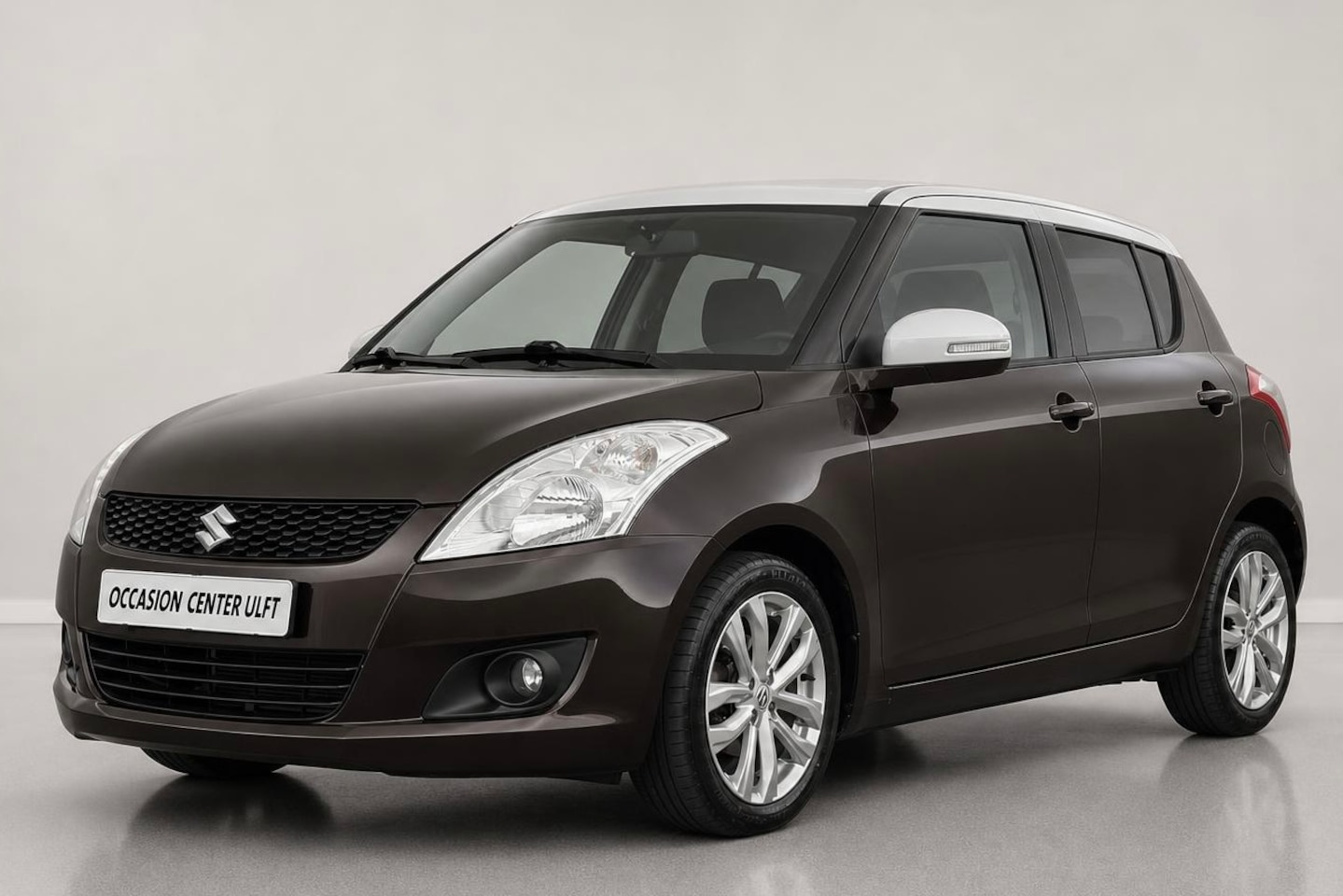 Suzuki Swift - 30 JHR EDITION / AIRCO / CRUISE CONTR / 5 DRS ... - AutoWereld.nl