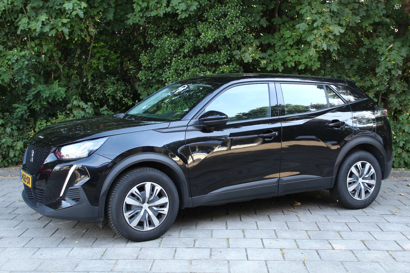 Peugeot 2008 - 1.2 PureTech Active navgatie D.riem is vervangen!! Plaat van een auto!! - AutoWereld.nl