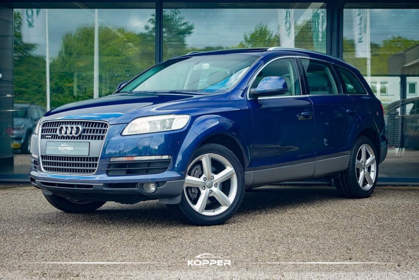Audi Q7 - 4.2 FSI quattro 5+2 / Pano / Youngtimer / 7 Zits / Luchtvering - AutoWereld.nl