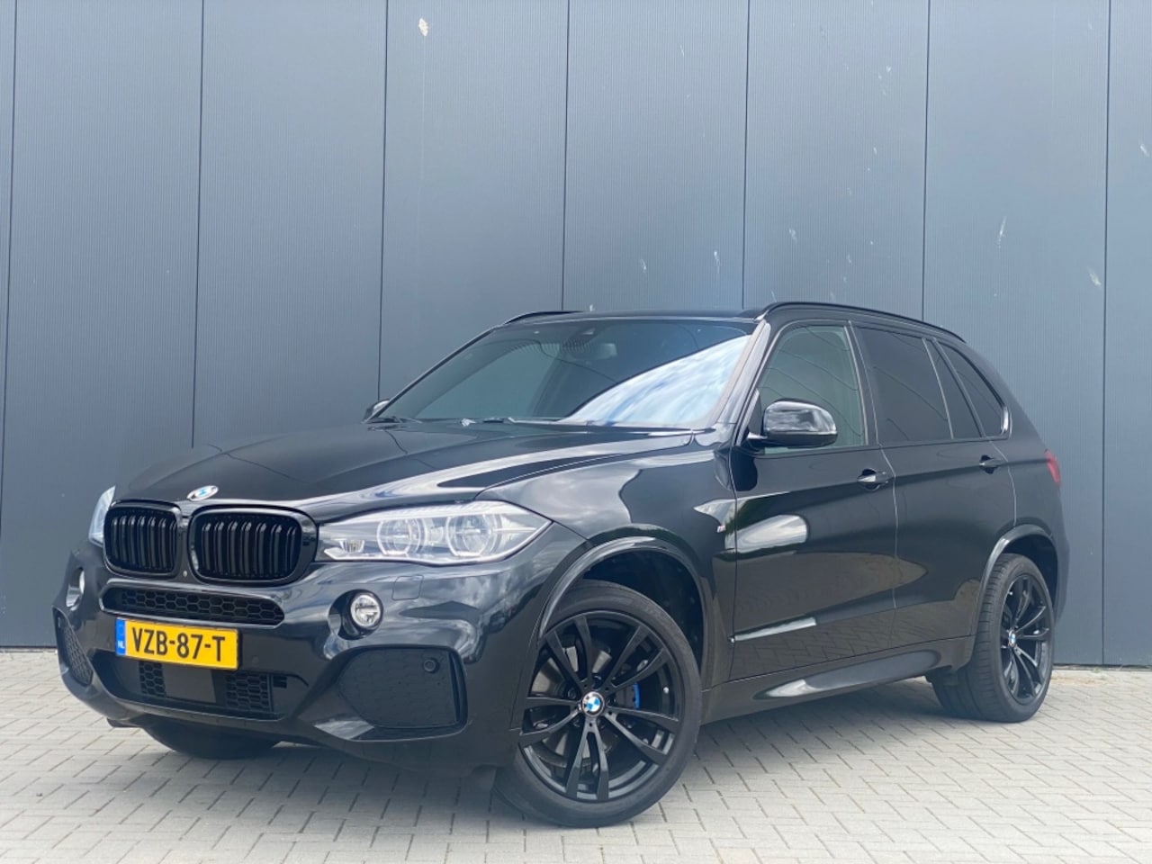 BMW X5 - xDrive30d M Sport Grijs kenteken - AutoWereld.nl