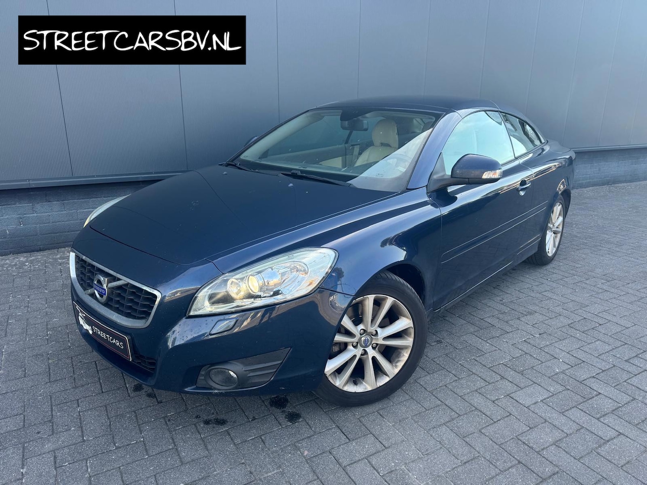 Volvo C70 Convertible - 2.0 D3 AUT. Summum /Distr. v.v. /Org NL - AutoWereld.nl