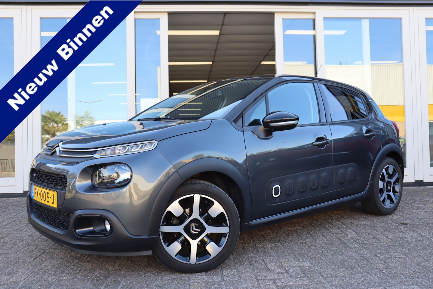 Citroën C3 - 1.2 PureTech Shine 1.2 PureTech Shine, Cruise Control, Airco, Camera, Apple Carplay, Android Auto, Trekhaak A - AutoWereld.nl