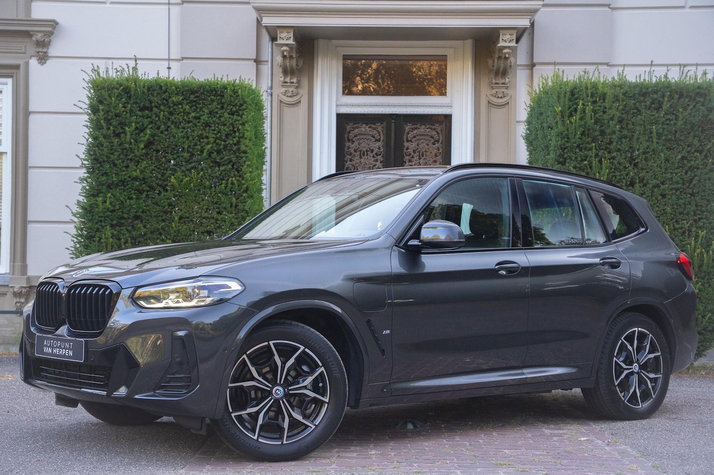 BMW X3 - xDrive30e High Executive TREKHAAK | H&K | M LEDER | CAMERA | 1E EIGN - AutoWereld.nl