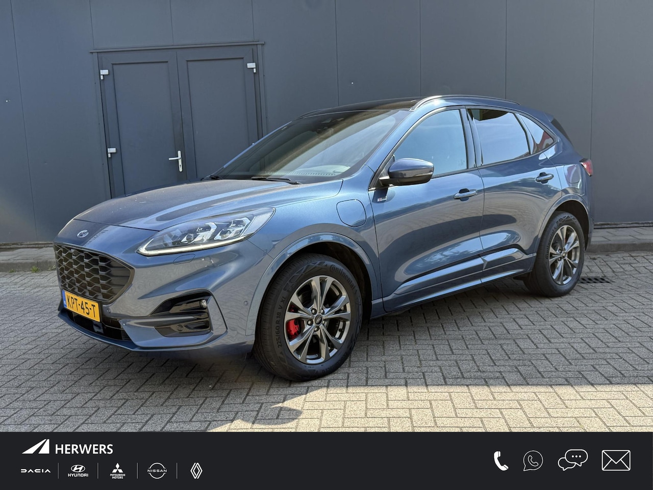 Ford Kuga - 2.5 PHEV ST-Line X / Panorama schuifdak / 1.500 kg trekgewicht / Parkeer assistent / Navi - AutoWereld.nl
