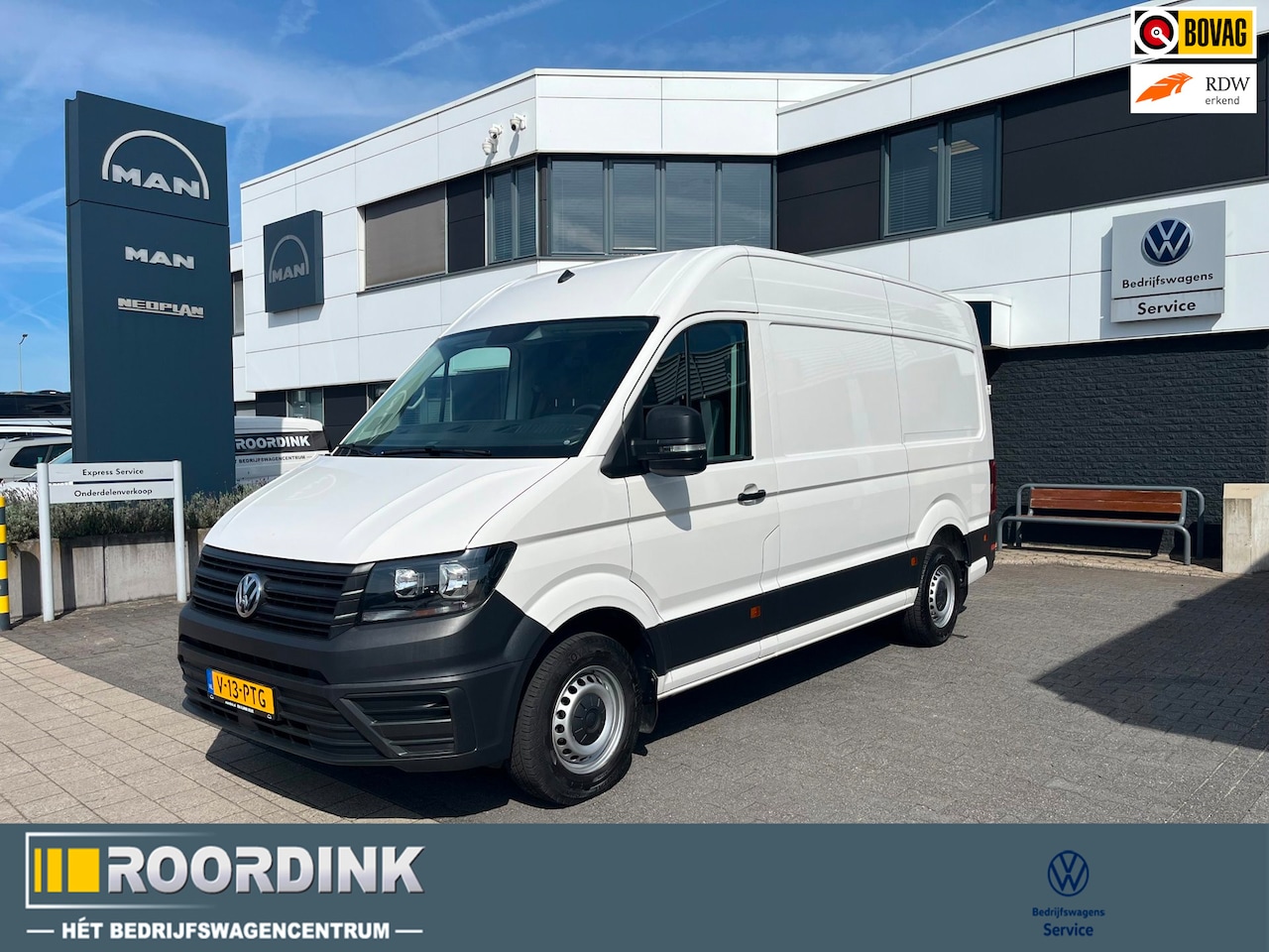 Volkswagen Crafter - 35 automaat, trekhaak, cruisecontrol, opstap, multistuur etc - AutoWereld.nl
