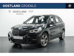 BMW X1 - sDrive18i Executive M Sport Automaat / Panoramadak / Sportstoelen / Comfort Access / Achte