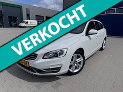 Volvo V60 - 2.4 D6 AWD Plug-In Hybrid Summum Top Staat