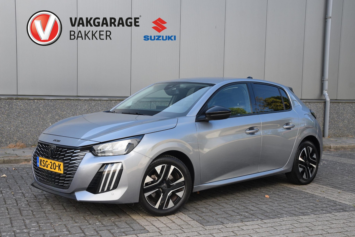 Peugeot 208 - 1.2 PureTech 100 Allure | cruise control | electronic climate controle | Parkeersensoren | - AutoWereld.nl
