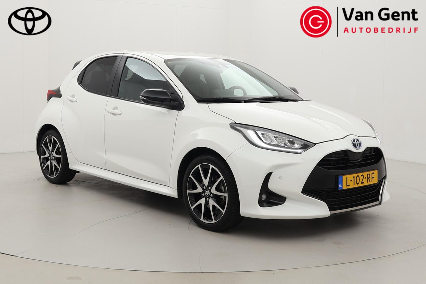 Toyota Yaris - 1.5 Hybrid Executive | Navigatie | Dodehoek detectie | JBL | Head-up display | Stoelverwar - AutoWereld.nl