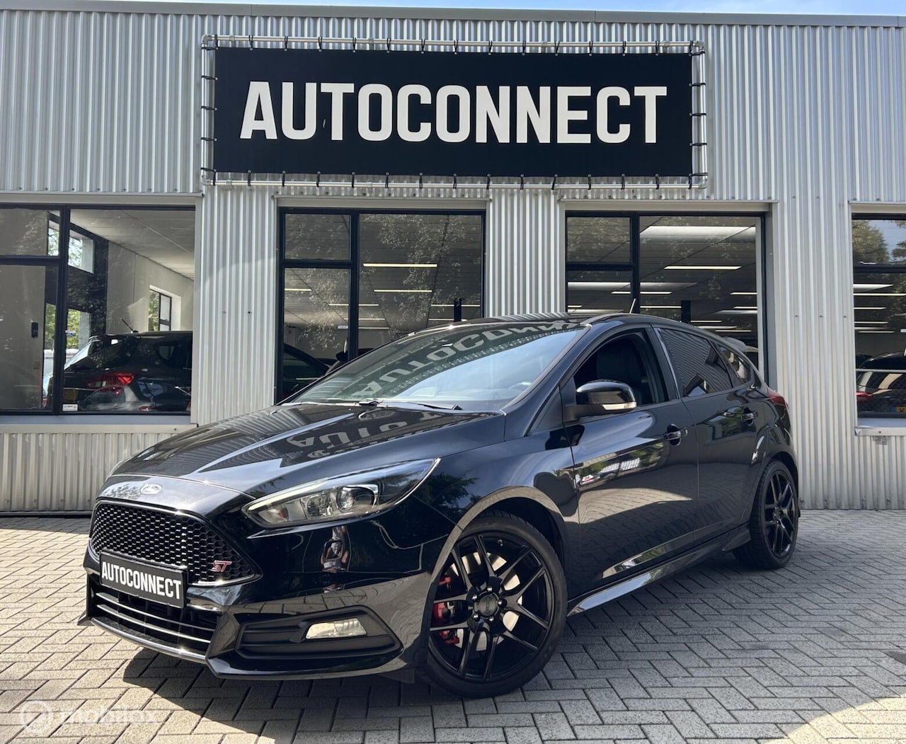Ford Focus - 2.0 ST 2.0 ST, VOL LEDER, NAVI, CRUISE, XENON - AutoWereld.nl