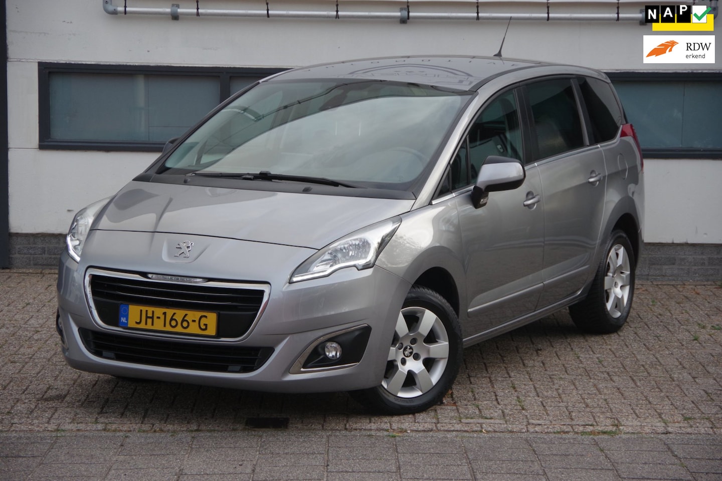 Peugeot 5008 - 1.2 PureTech Blue Lease 5p. |Dealer onderhouden| NL Auto| - AutoWereld.nl