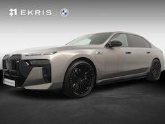 BMW 7-serie - M760e xDrive | Trekhaak | SoH 100% | Skylounge Executive Lounge | Rear Console | Bowers&Wi