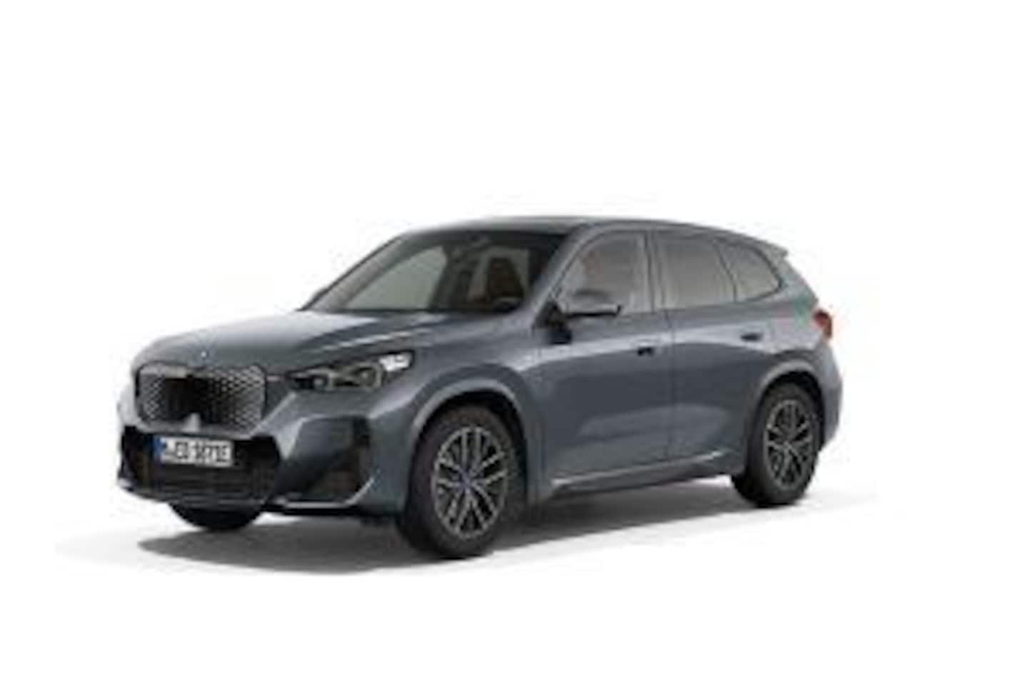 BMW iX1 - eDrive20 67 kWh M-sport|Panoramadak|Harman/Kardon|Driving Assistant Plus - AutoWereld.nl